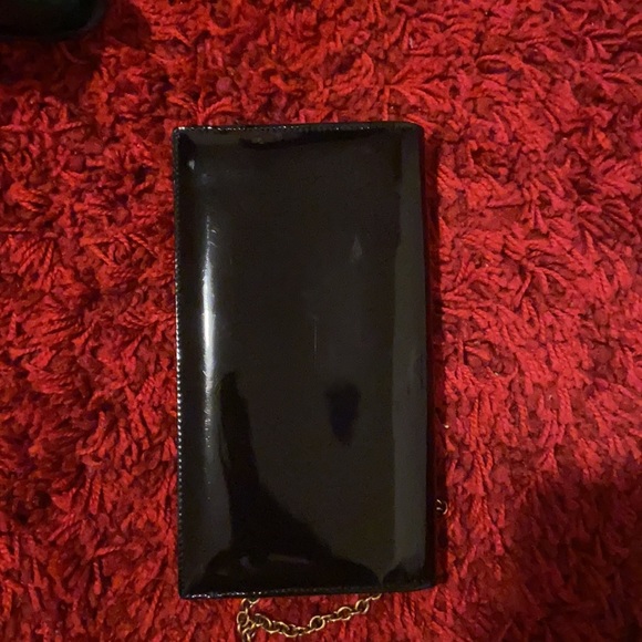 YSL patent leather clutch - Picture 3 of 5